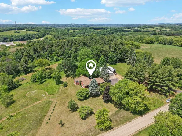 S1431 Coughlin Court, La Valle, WI 53941