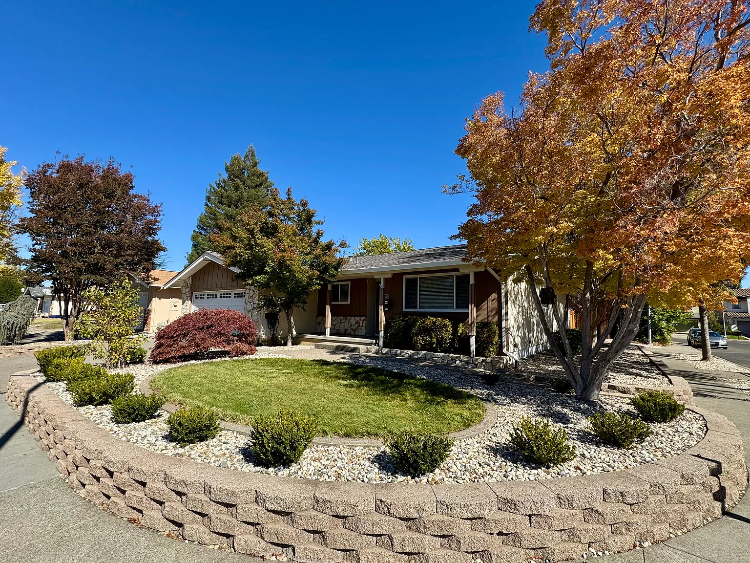 4 bed, 1556 sqft, $3,800 — Photo 1