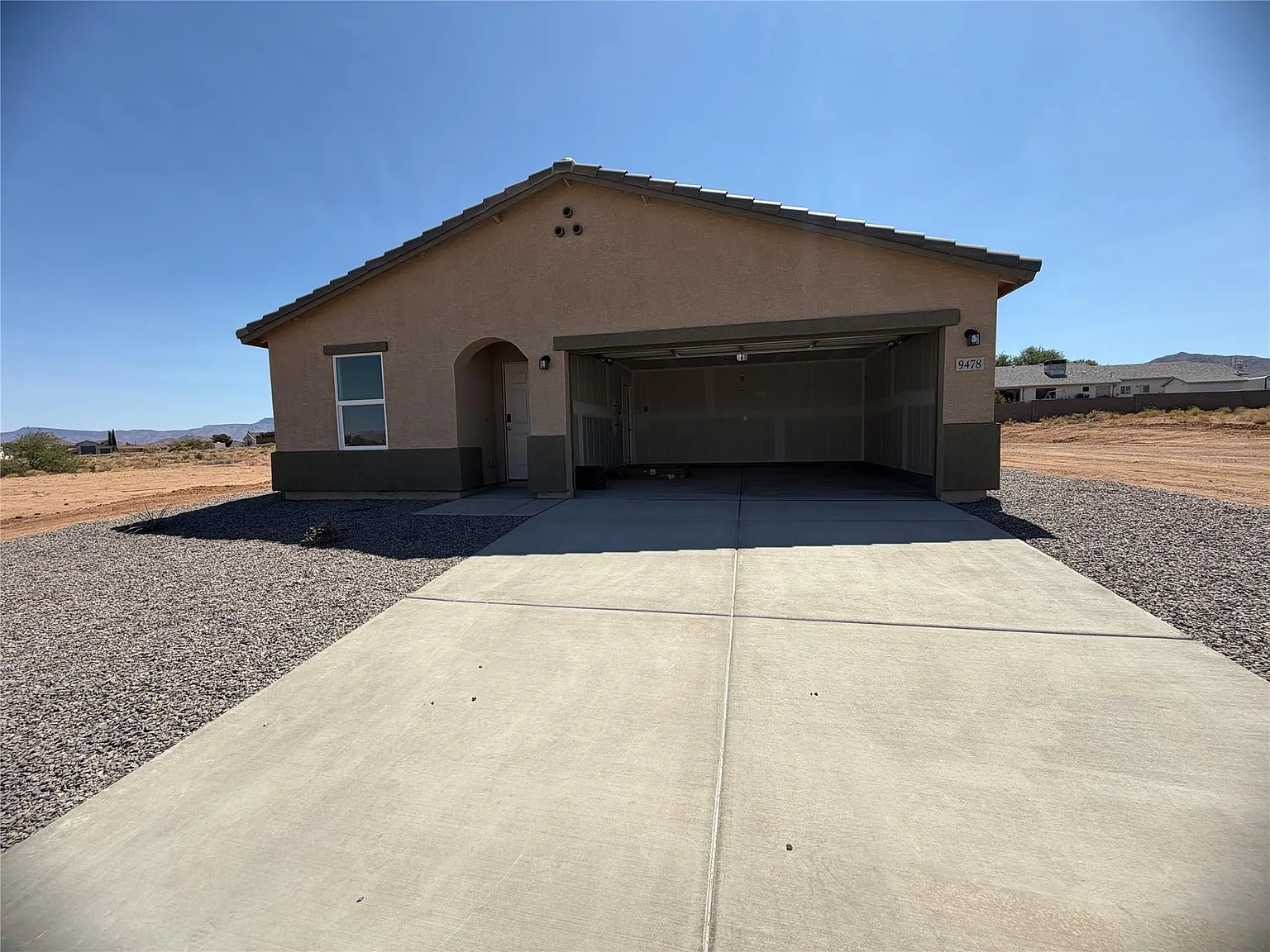 3 bed, 2.0 bath, $1,600 — Photo 1