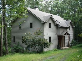 111 Fairway Oaks Ln, Wintergreen Resort, VA 22967