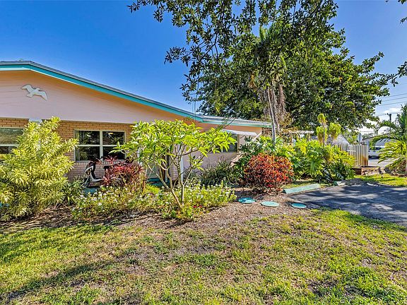 3rd image of 1330 NE 45th Street
