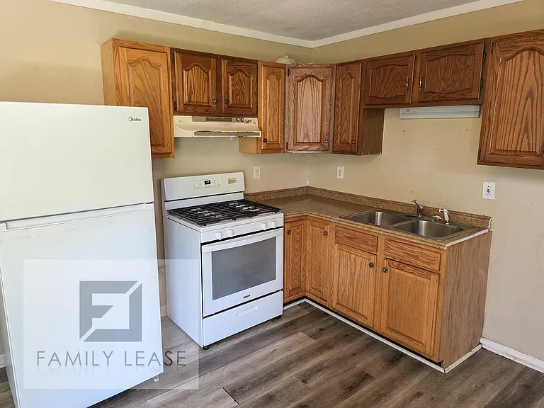 903 Saint Matthew Dr — Photo 8