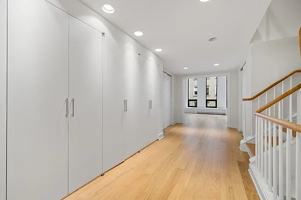 Rented by MNS | media 26