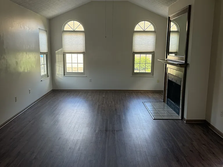 2643 Trottersway Dr — Photo 2