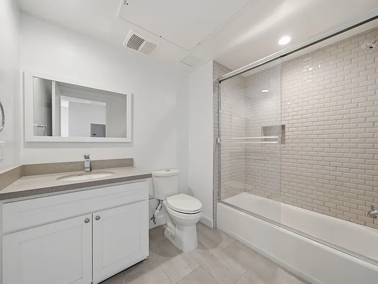 Large Bathroom with Tub & Shower