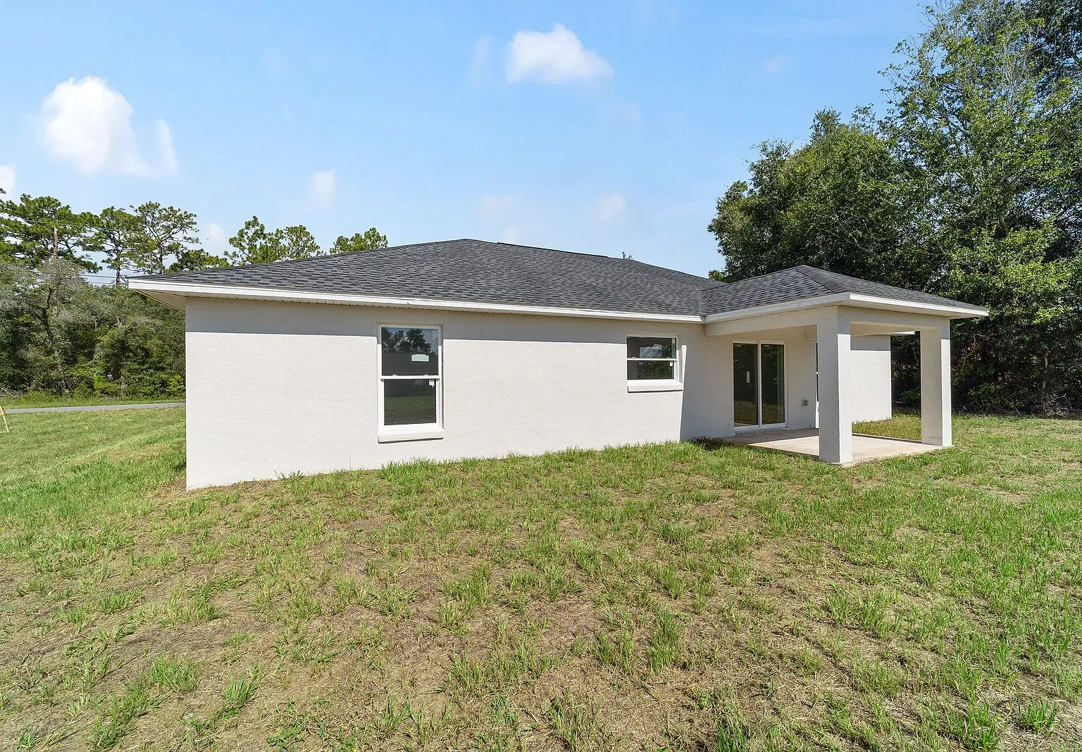 3 bed, 1961 sqft, $2,100 — Photo 2