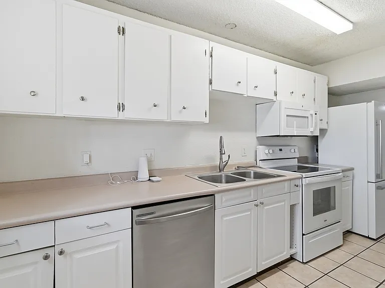 4813 Fred May St — Photo 12