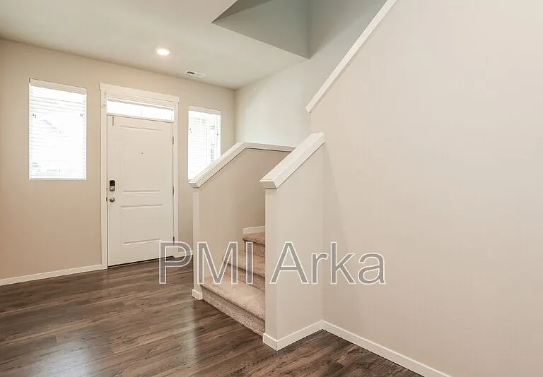 10823 32nd St NE — Photo 14
