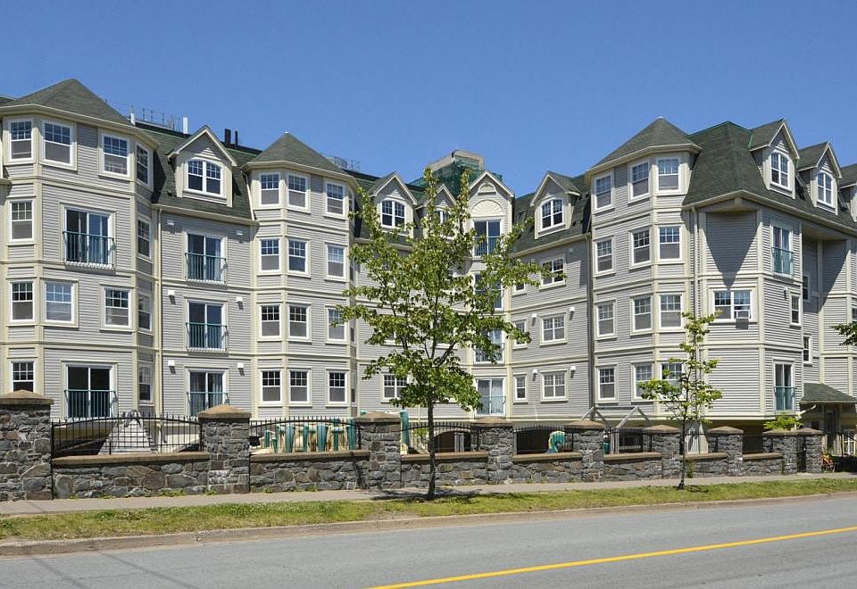 1st image of 6101 South St
