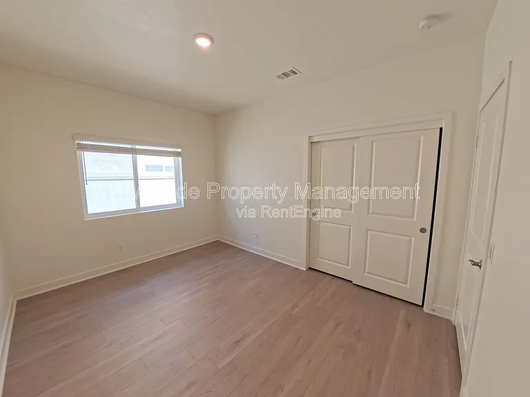2921 Gibson St — Photo 21