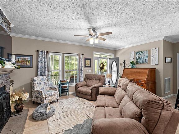 5th image of 4174 Ji Oakes Rd