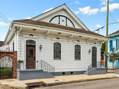 4102 Dauphine St, New Orleans, LA, 70117