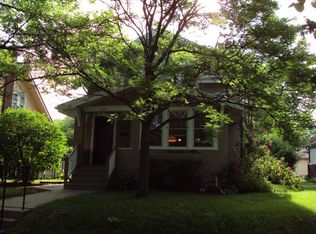 1376 Albert St N, Saint Paul, MN 55108