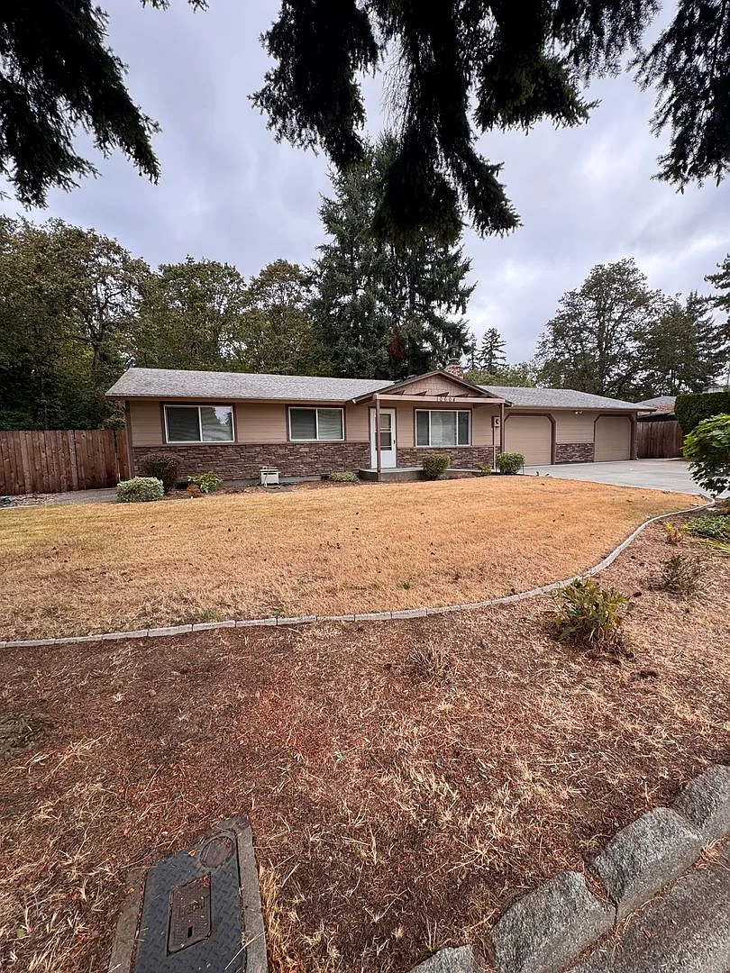 Quiet Cul-de-Sac Living: 3 Bed, 2 Bath Single-Story Home — Photo 1