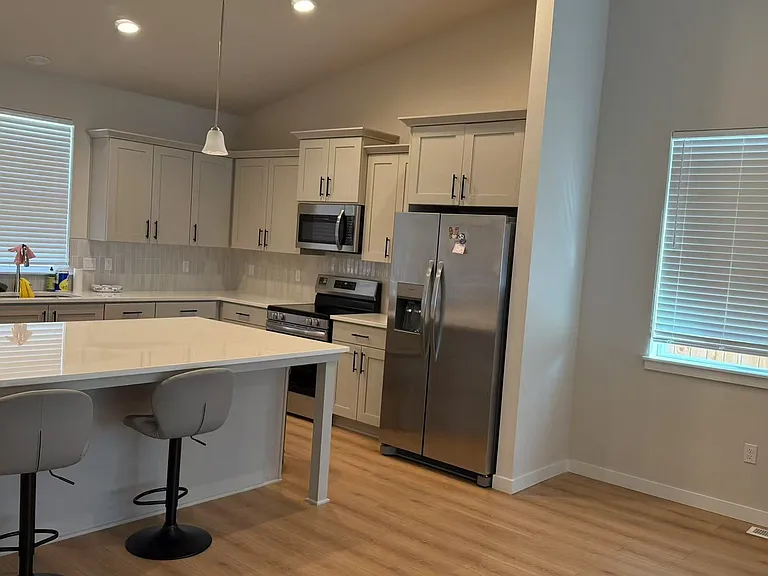 2605 Rockrose Ln — Photo 2