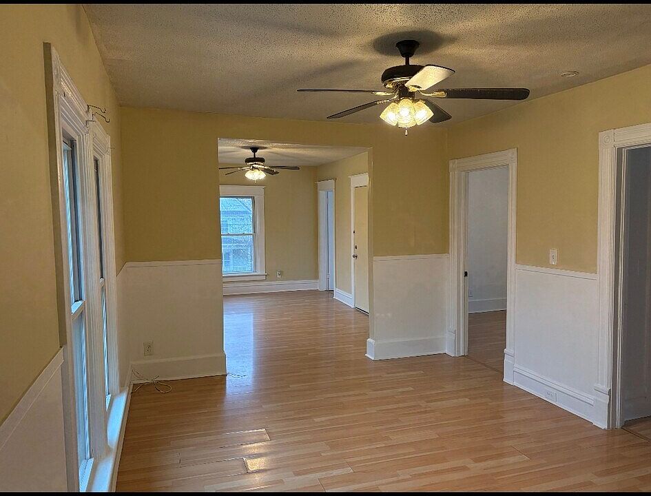 1st image of 209 King St