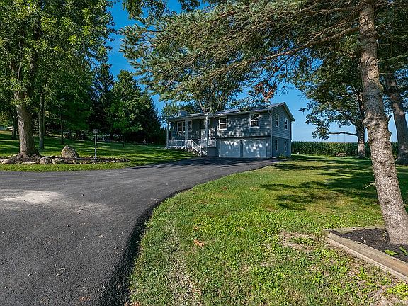 5th image of 5888 Hickory Dr