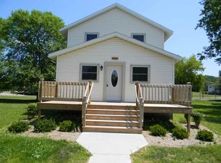907 S Lake St, Boyne City, MI 49712
