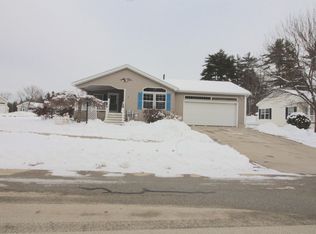 23 Timber Trail, Sandown, NH 03873