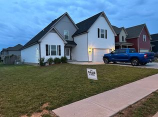 100 Sambar Dr, Clarksville, TN 37040