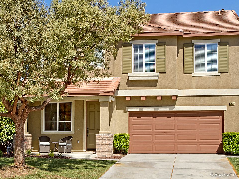 1st image of 31686 Rosales Ave