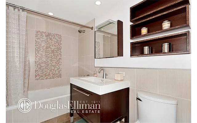 Sold by Douglas Elliman | media 24