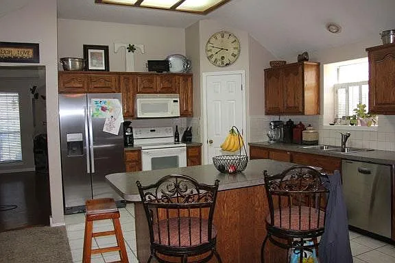 9536 S 95th East Ave — Photo 3
