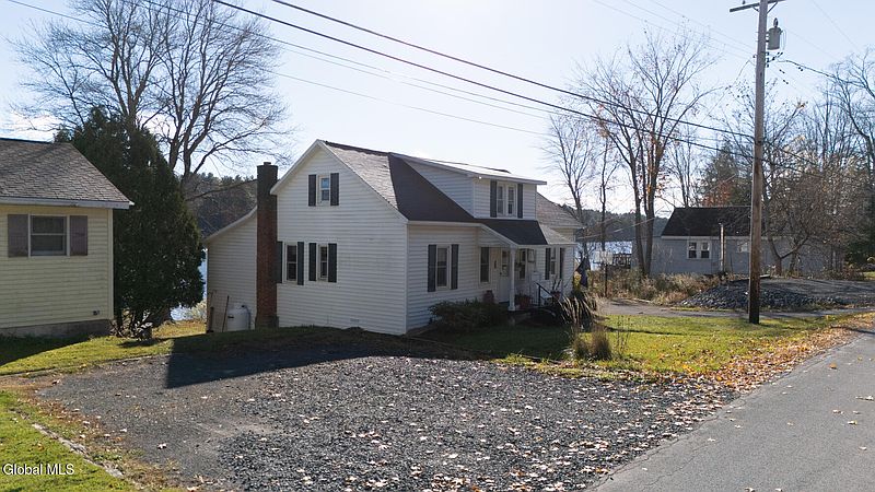 2nd image of 172 Lake Road