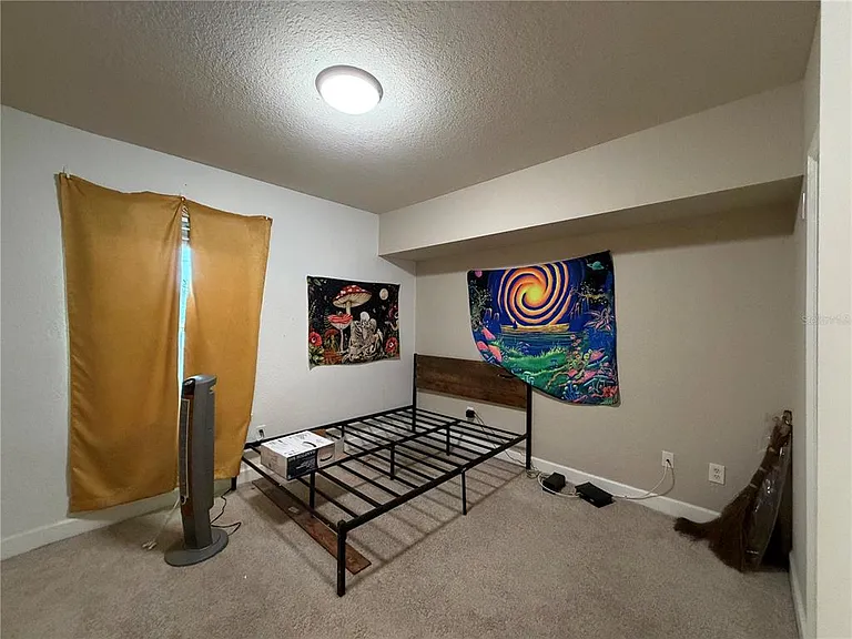 204 E South St #1053 — Photo 18