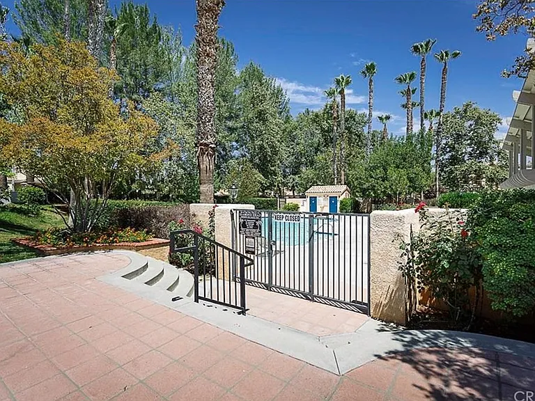 25136 Steinbeck Ave #D — Photo 25