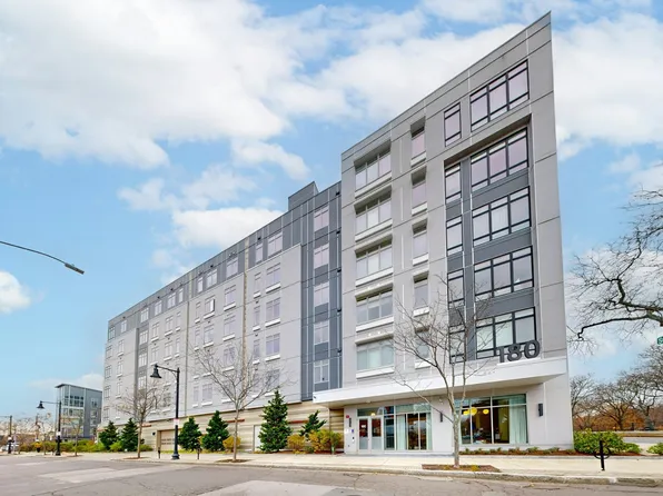 180 Telford St Unit 321, Brighton, MA 02135