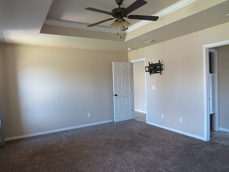 6601 Morganite Ln — Photo 8