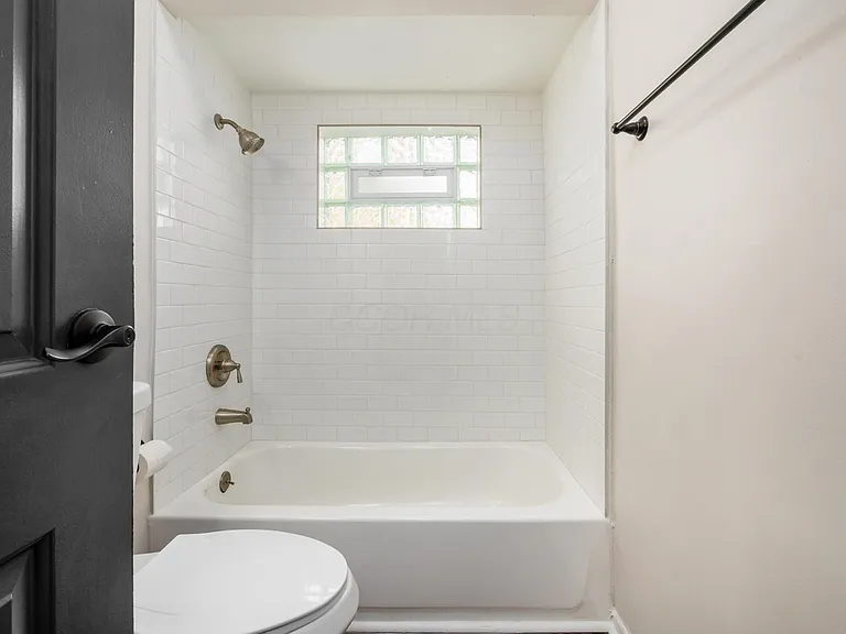 287 S Central Ave #285 — Photo 7