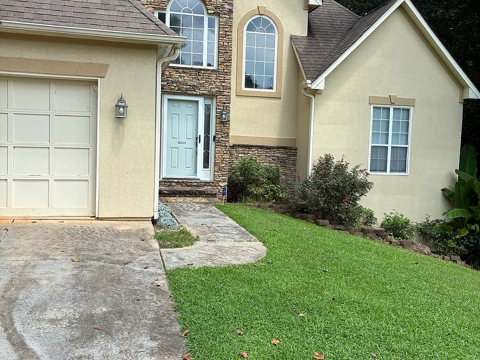 2305 Woodland Hills Dr