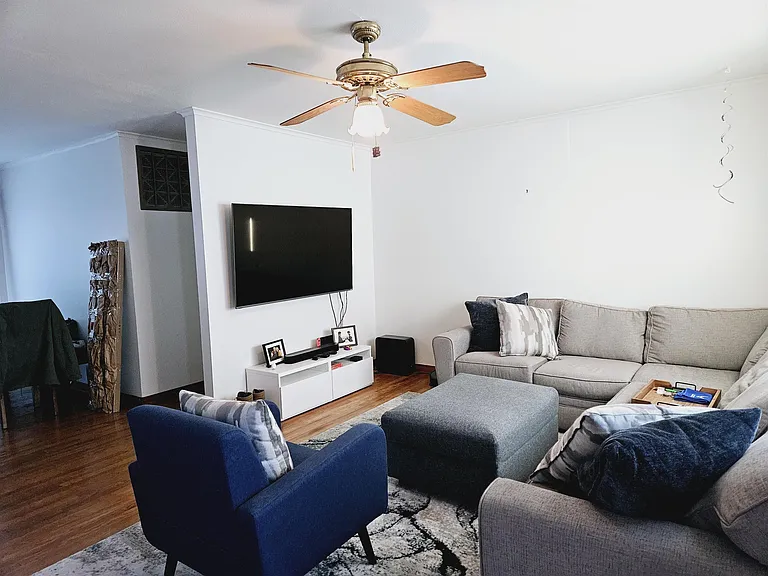 2234 W Elm Ave — Photo 2