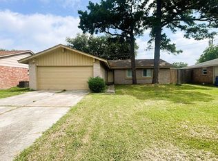 7518 Crisp Wood Ln, Houston, TX 77086
