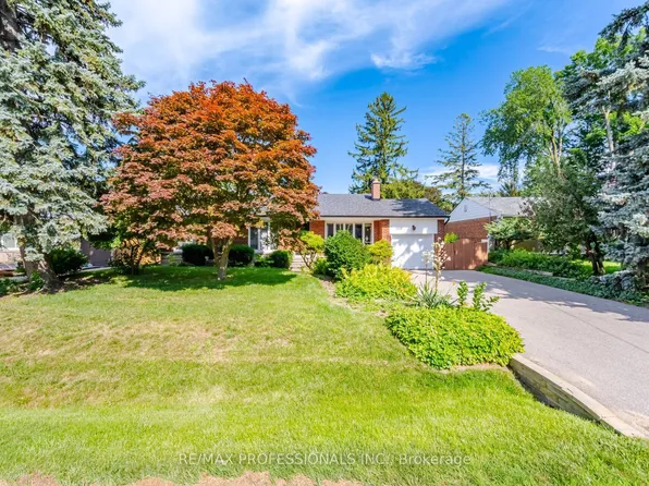 1453 Glenwatson Dr, Mississauga, ON L5E 2V8
