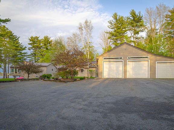 3rd image of 124 Collette Road