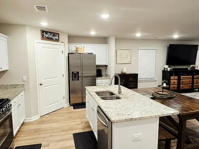 112 Kohn Dr — Photo 25