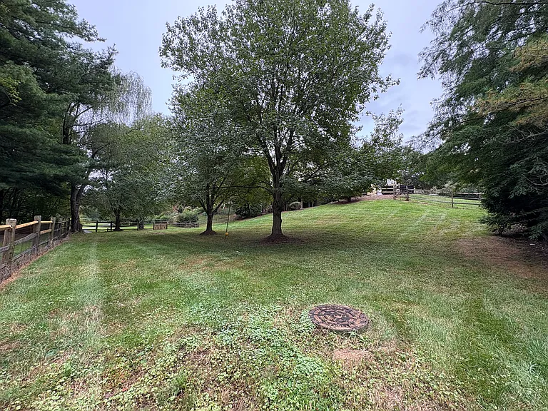1151 Fieldview Dr — Photo 73