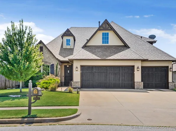 2114 W 117th Pl S, Jenks, OK 74037