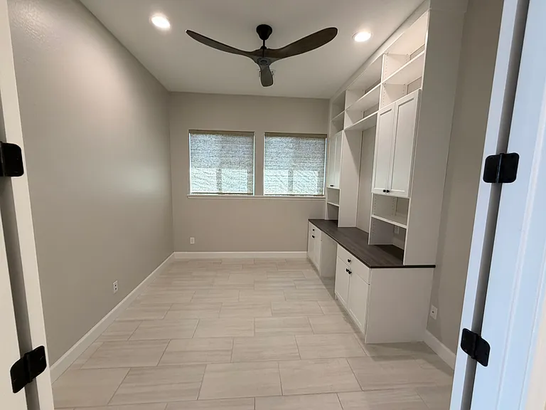 5169 N 207th Dr — Photo 14