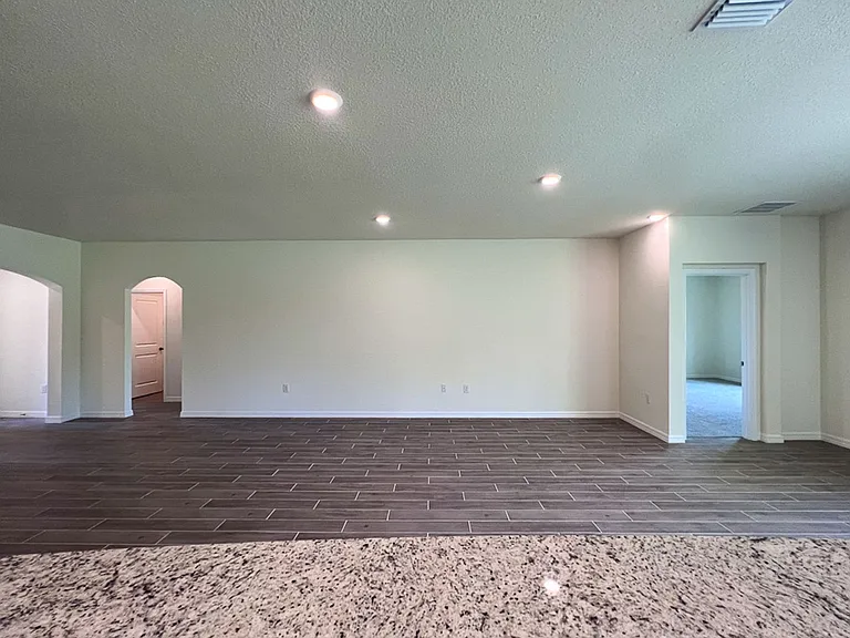 1315 NW 132nd Cir — Photo 14