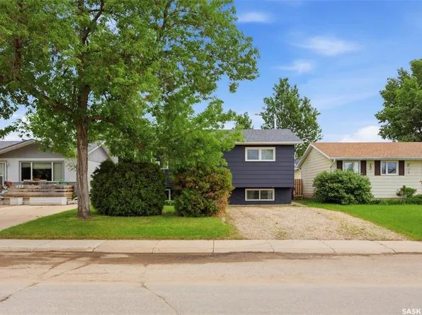 418 Lisgar AVENUE, Saskatoon, SK S7L 5G8