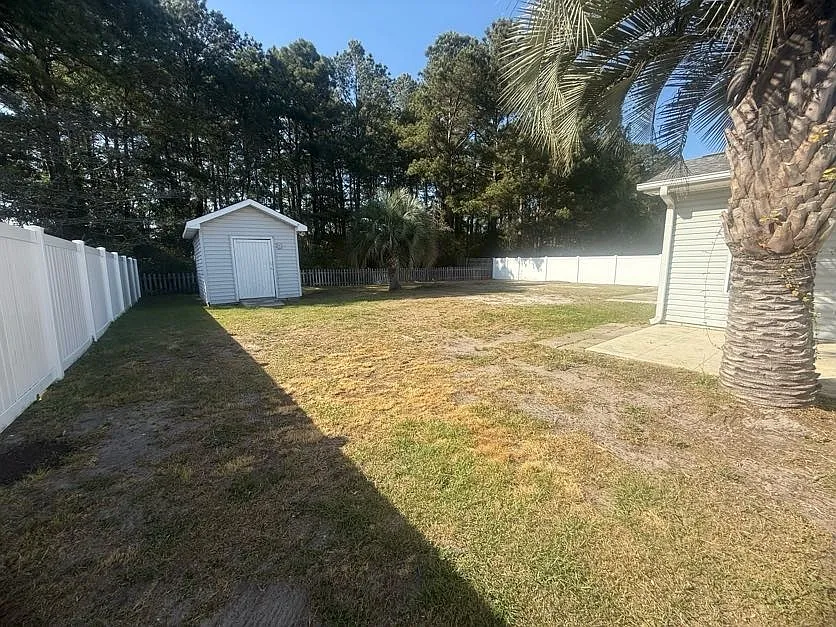 1132 Lancelot Lane - . — Photo 3