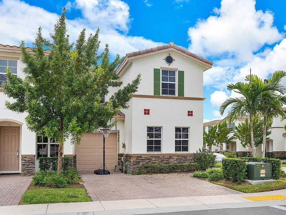 1st image of 4686 Tara Cove Way