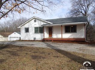 2244 NE 39th St, Topeka, KS 66617