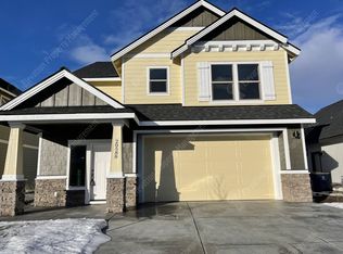 20588 Rolen Ave, Bend, OR 97702