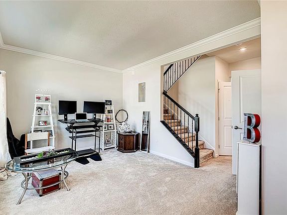 3rd image of 13555 Moorcroft Dr