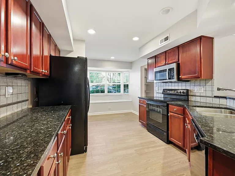 7733 Falcon Rest Cir — Photo 9